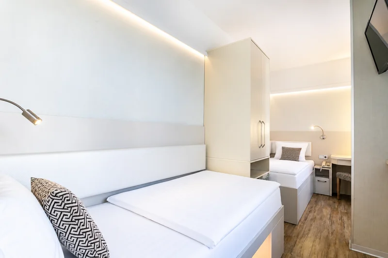 Deluxe Twin pokoj se dvěma oddělenými lůžky v Hotelu Ametyst Praha